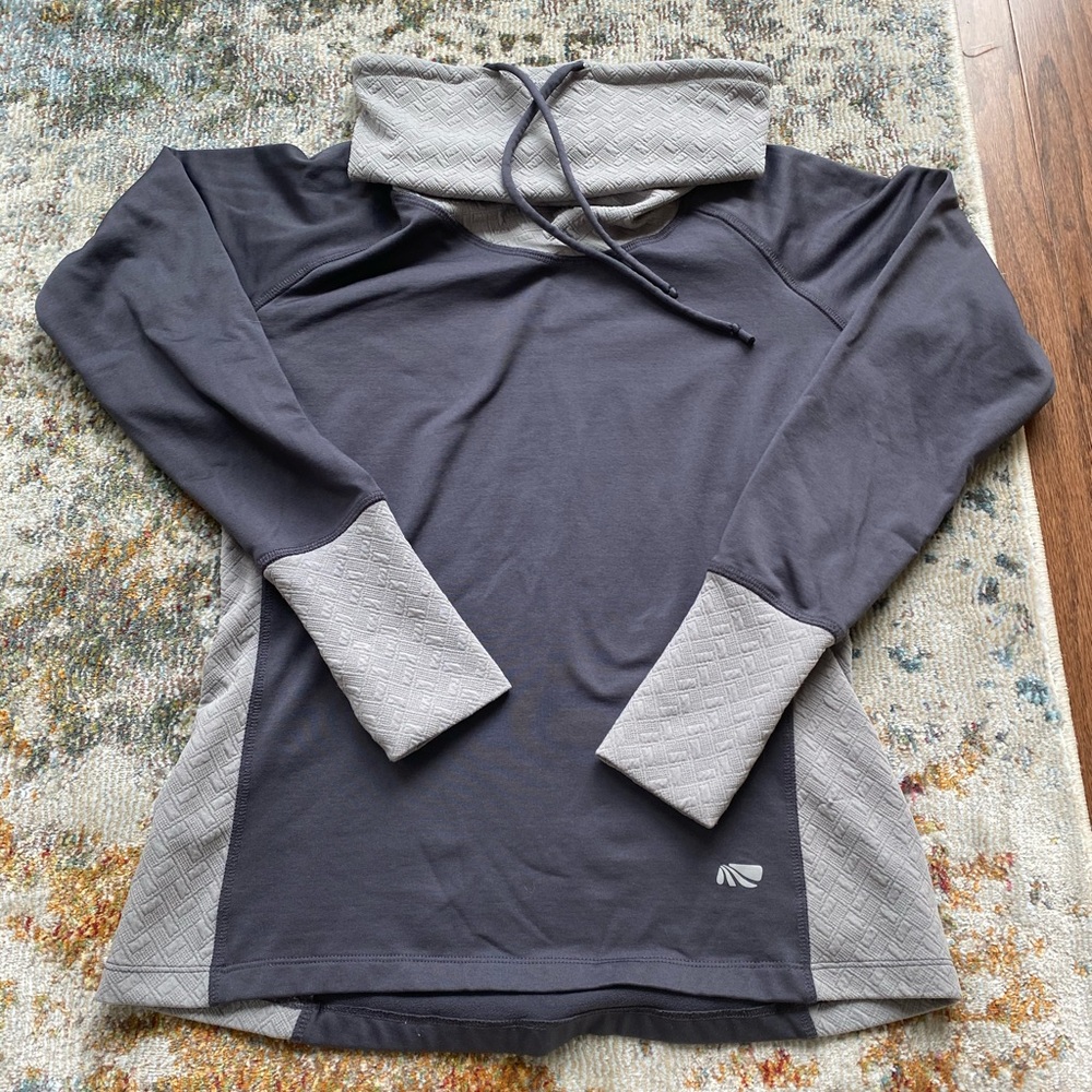 NEVER WORN Athletic Pull Over